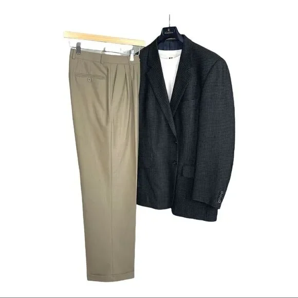 Brooks  Brothers 346 wool stretch pleated pants with cuffs - Picture 7 of 7